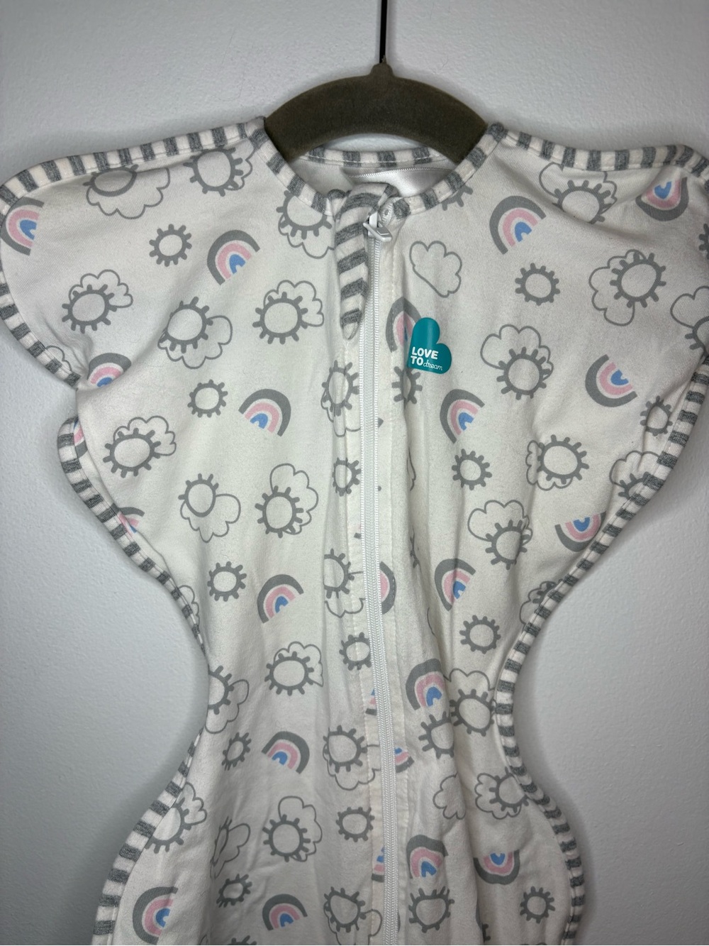 Love to dream arms up swaddle